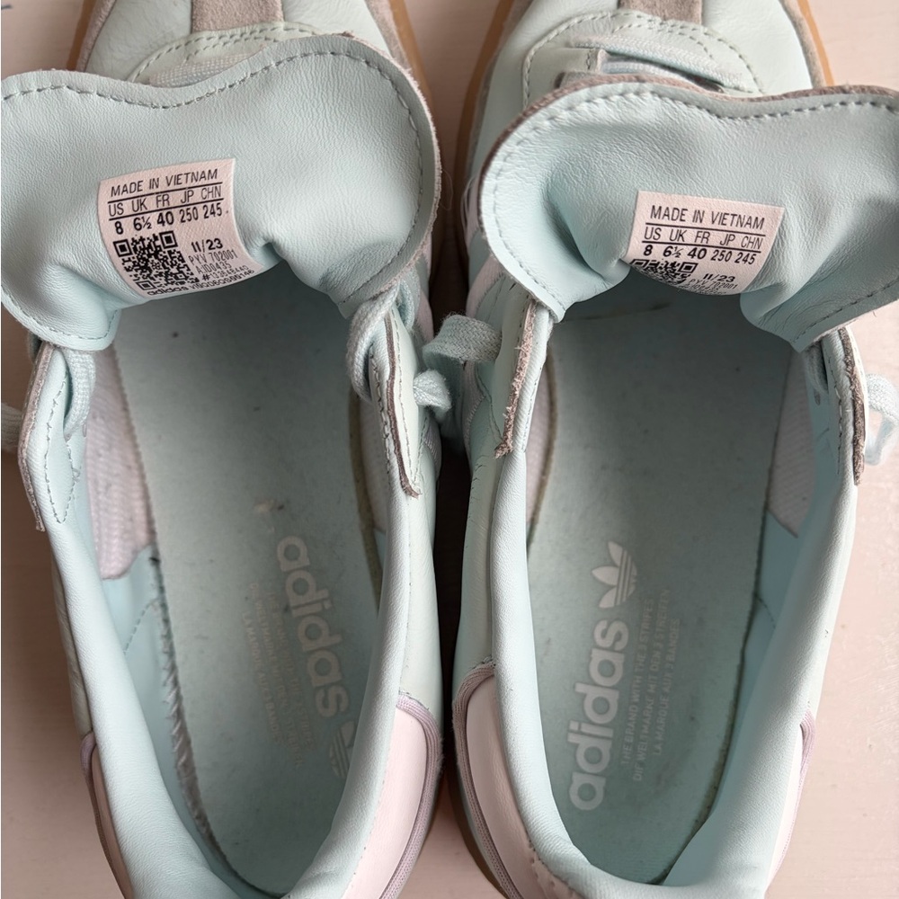 Adidas Samba Shoe- Almost Blue / Cloud White / Silver Metallic Women's US Size 8 - Picture 8 of 9